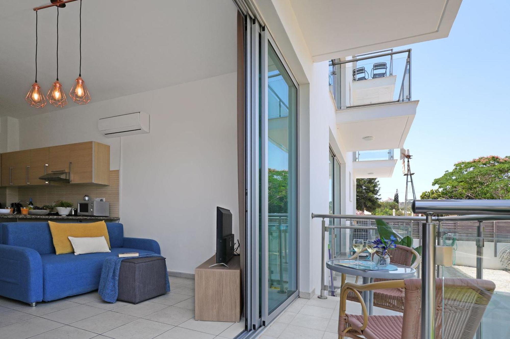 Meryl - Coralli Beachfront Apartment Protaras Ngoại thất bức ảnh